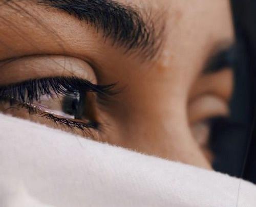 عکس پروفایل چشم گریان غمگین