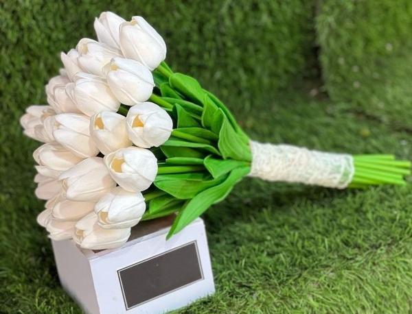 عکس گل عروس طبیعی