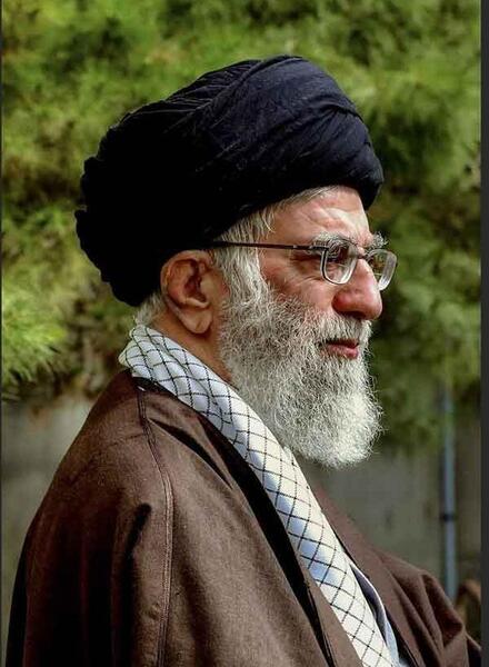 عکس آیت الله خامنه ای برای پروفایل