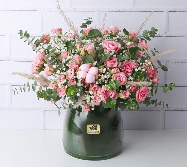 عکس گل در گلدان شیشه ای