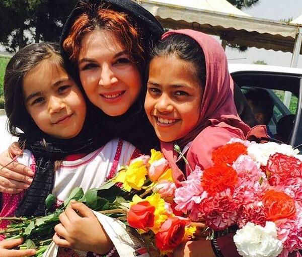 عکس گل فروشی های اتوبان بهشت زهرا