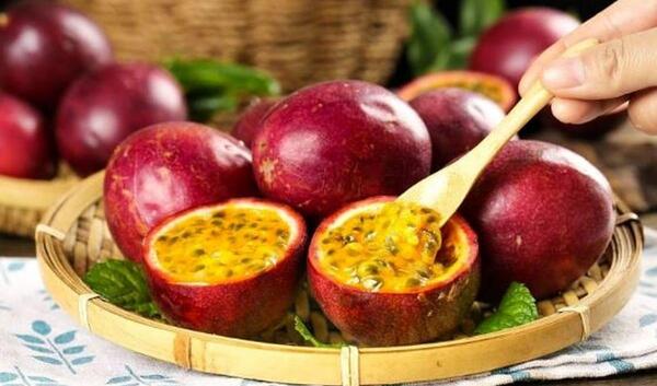 عکس میوه گل ساعتی