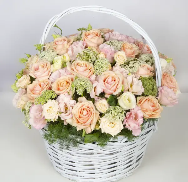 عکس سبد گل طبیعی زیبا