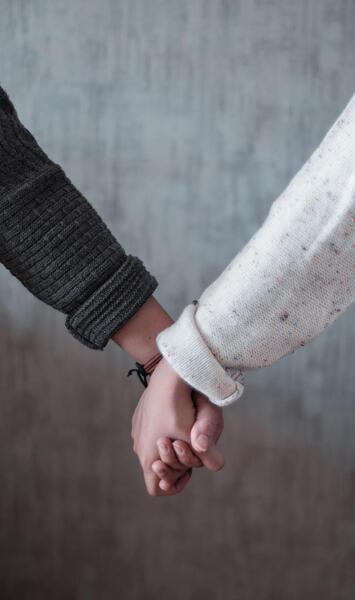 عکس عاشقانه دست در دست هم