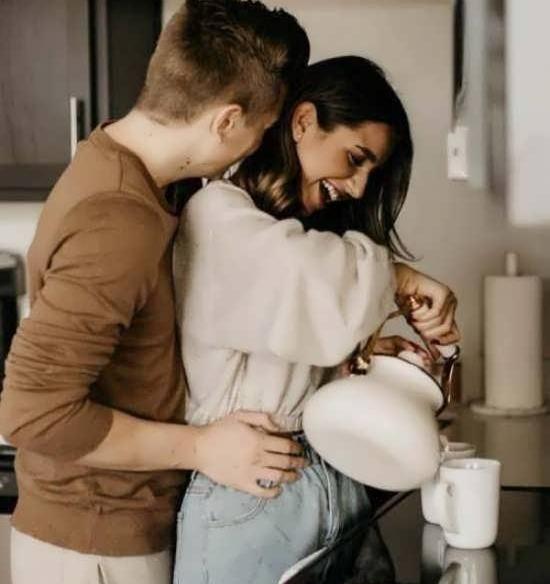عکس عاشقانه تو بغل هم بدون متن