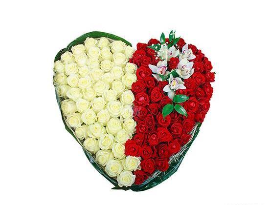عکس سبد گل رز قرمز و سفید