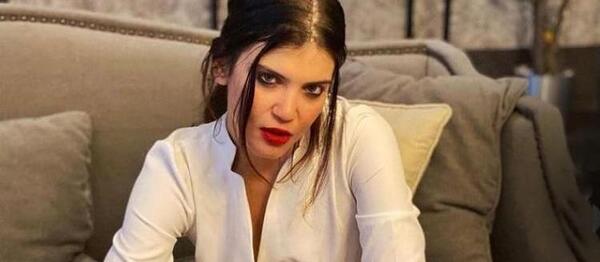 عکس گل که در شربت زغال اخته