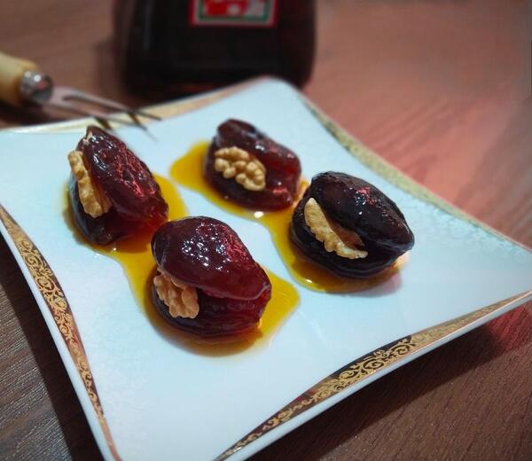 عکس زردآلو سیاه