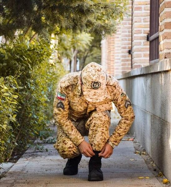 عکس سربازی غمگین بدون متن