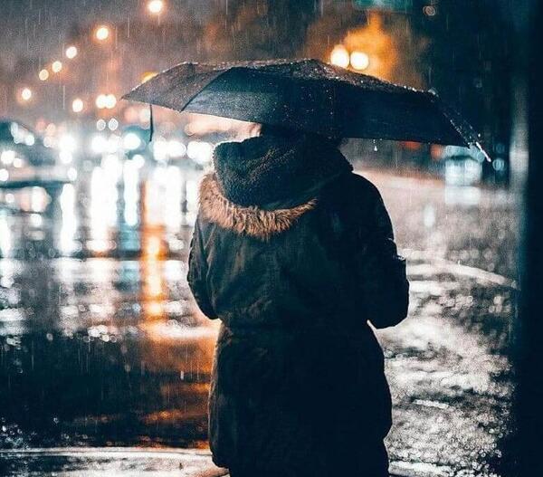 عکس پروفایل بارانی عاشقانه