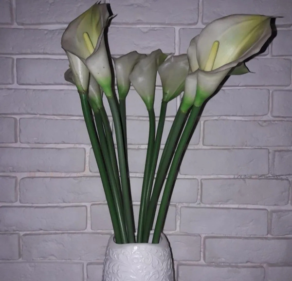 عکس گل شیپوری مصنوعی