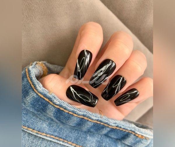 عکس لاک سیاه مات