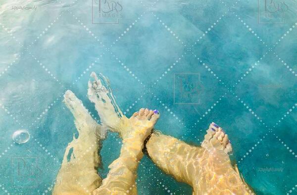 عکس پا عاشقانه طبیعی