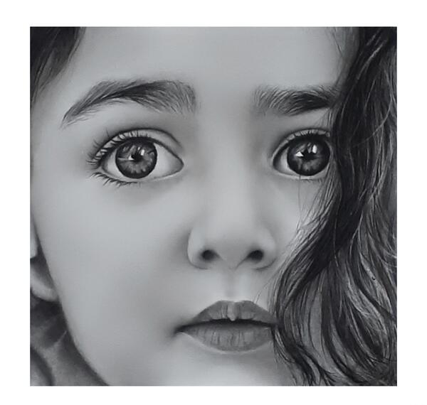عکس طراحی چهره سیاه قلم حرفه ای