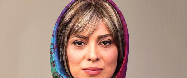 عکس گلچهره در کوچه اقاقیا