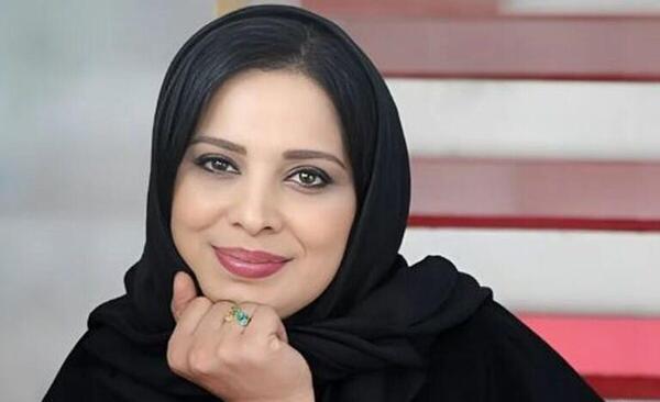 عکس گلچهره در کوچه اقاقیا