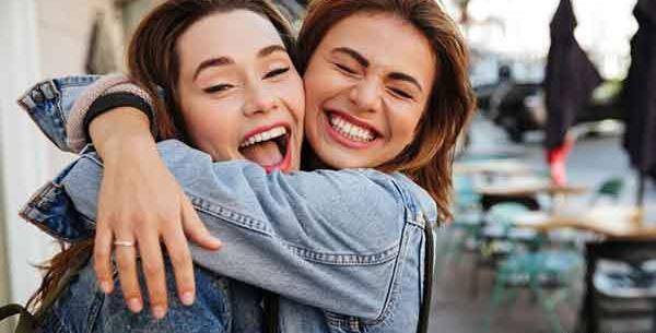 عکس خوابیدن بغل همسر عاشقانه نی نی سایت