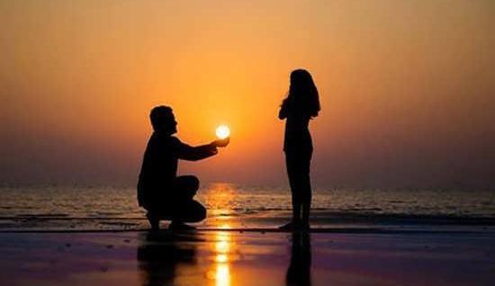 دانلود عکس عاشقانه لب دریا