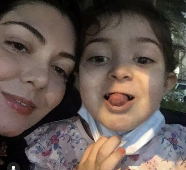 عکس های عاشقانه مادر و دختری