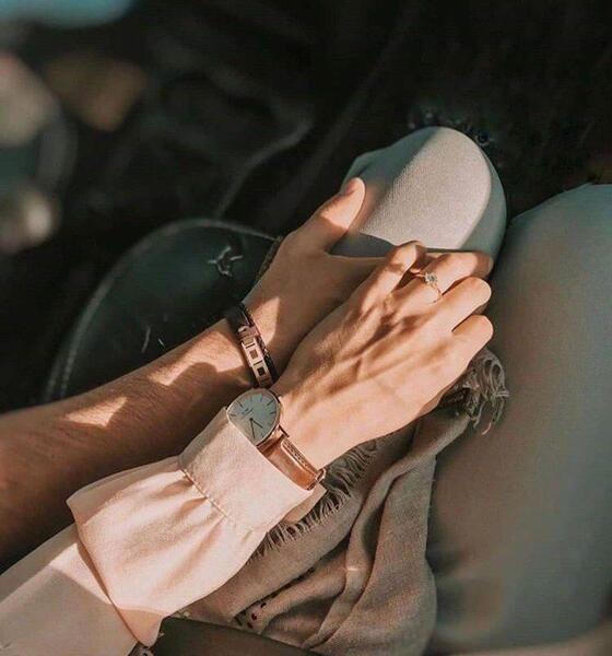 عکس عاشقانه سه نفره بدون متن