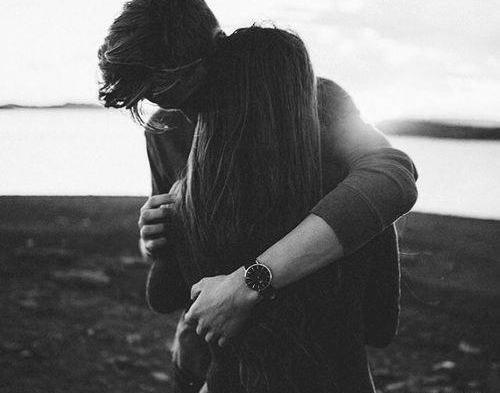 عکس عاشقانه لب و بغل