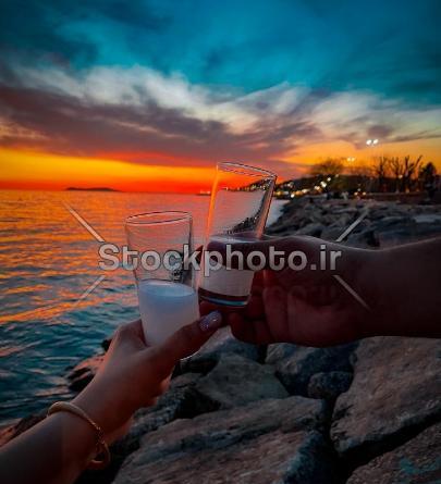 عکس عاشقانه در غروب