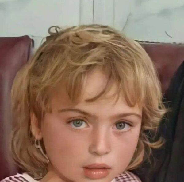 عکس دختربچه