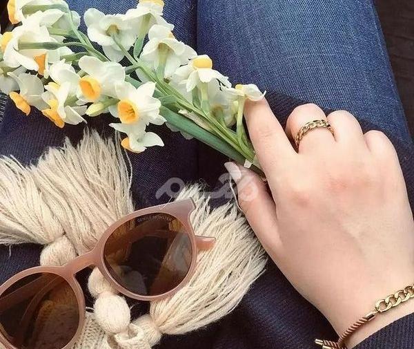 عکس های زیبا و هنری برای پروفایل