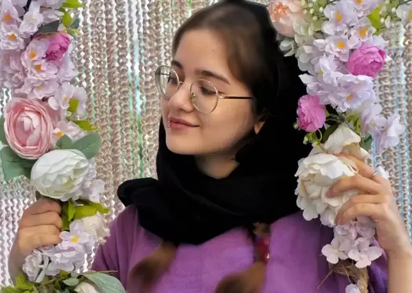 عکس های مومو در سریال بچه مهندس