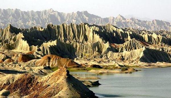 عکس کوه های مریخی چابهار