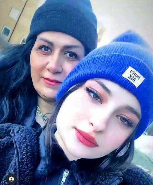 عکسهای جدید سارا و نیکا در سوئد