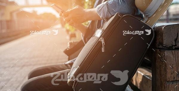 عکس نوشته رفتن با چمدان