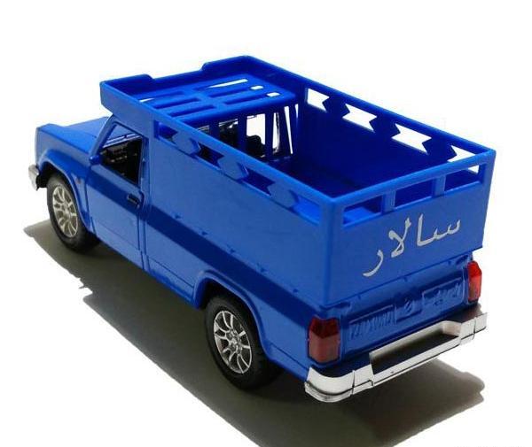 عکس نیسان آبی اسباب بازی