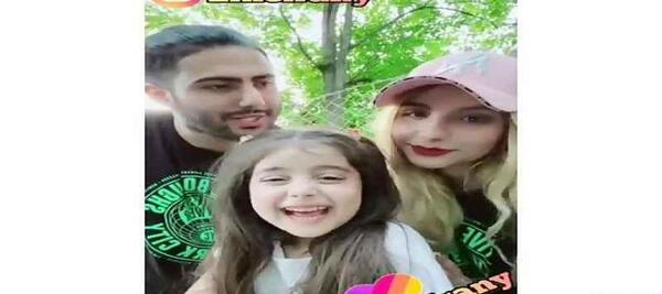 عکس السا عبداللهی و مادرش