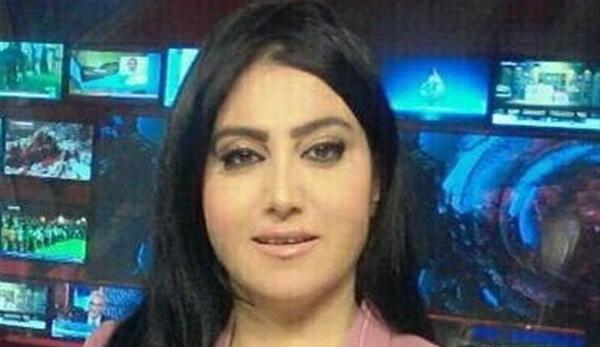 عکس مجری زن عراقی که به شیخ حمله کرد