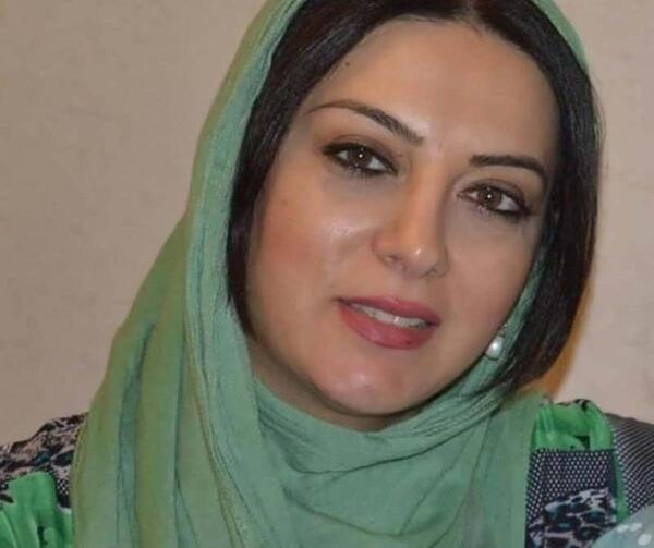 عکس حمیرا ریاضی با خانواده