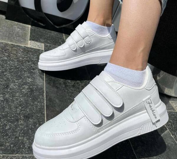 عکس کفش اسپرت زمستانی دخترانه