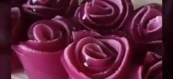 عکس ژله رولی به شکل گل