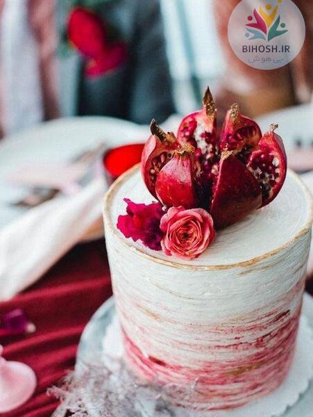 عکس ایده کیک شب یلدا خانگی