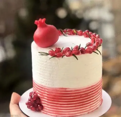 عکس ایده کیک شب یلدا خانگی