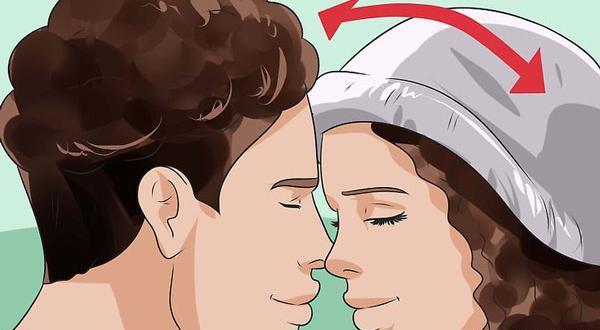 عکس آموزش بوسه عاشقانه