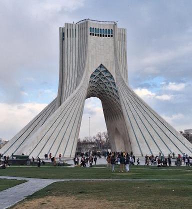 عکس برج ازادی