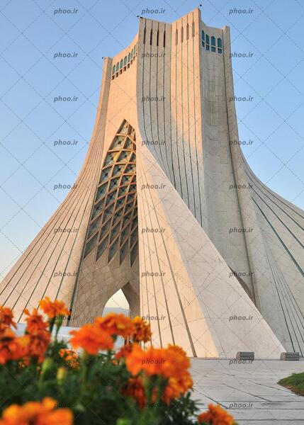 عکس برج ازادی