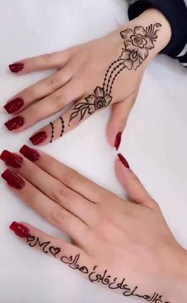 عکس حنا روی دست ساده