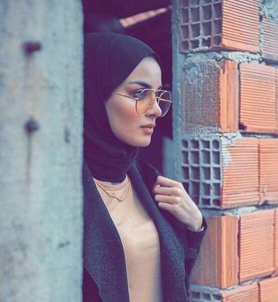 عکس دختر چادری با عینک