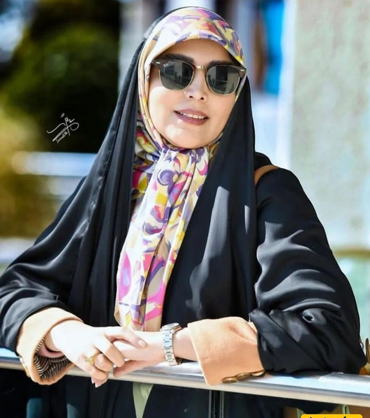 عکس دختر چادری با عینک