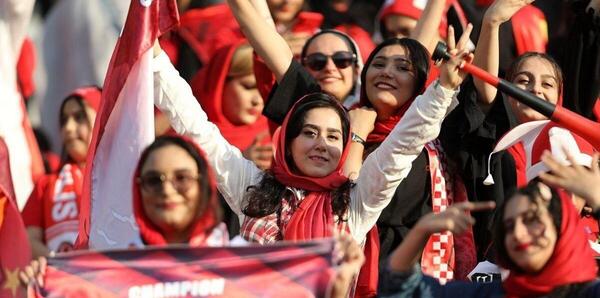 عکس زن پرسپولیس