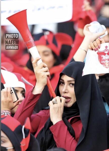 عکس زن پرسپولیس