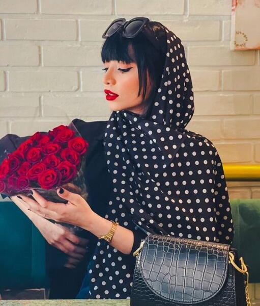 عکس روسری خال خالی