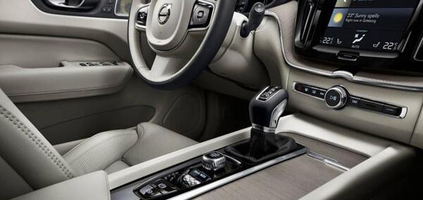 عکس ماشین volvo xc60